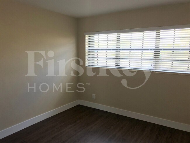 Building Photo - 1420 NW 176th Terrace