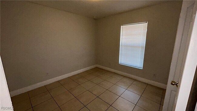 Building Photo - 349 Ranch Ave
