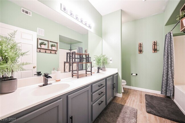 Building Photo - 833 Aspen Peak Loop