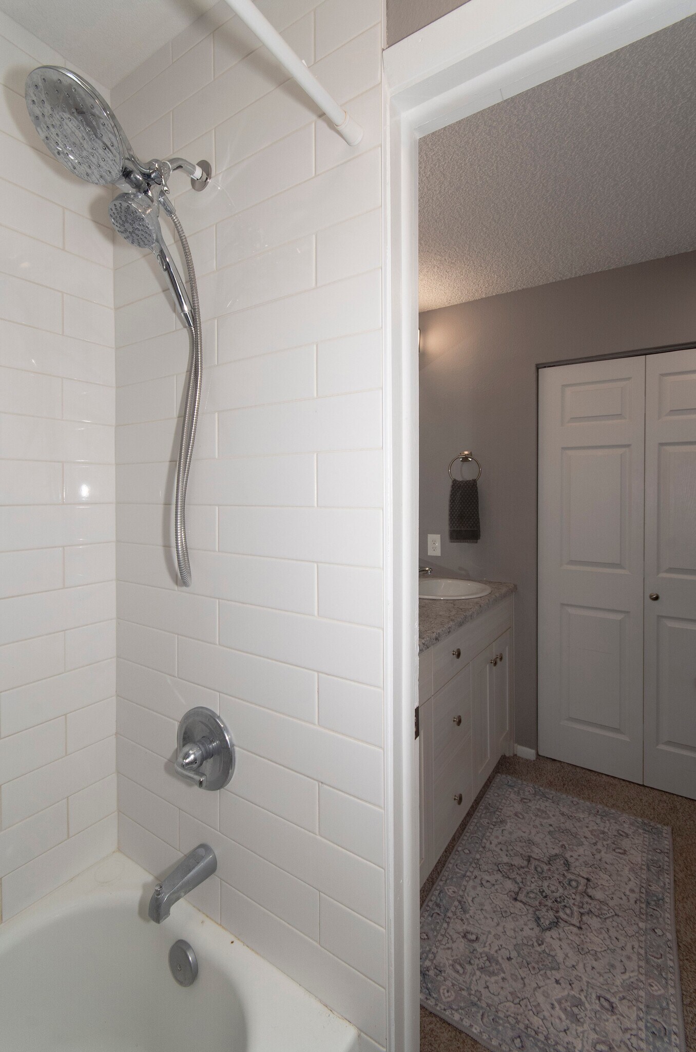 Building Photo - 6965 Sugar Creek Cir