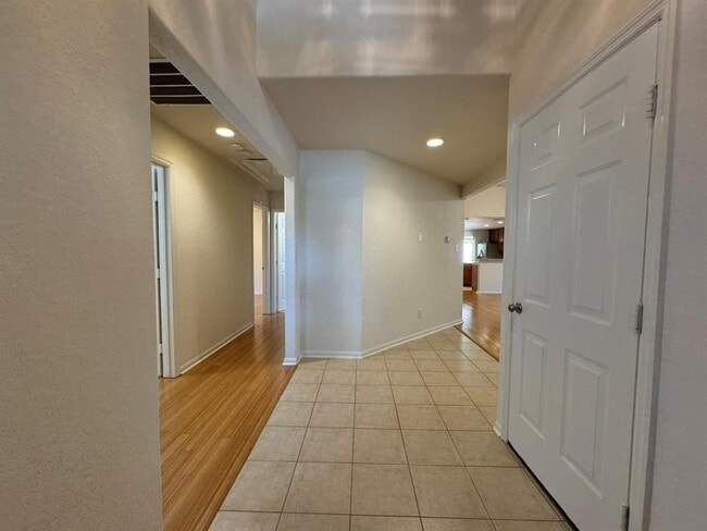 Building Photo - 9314 Alzaada Ln