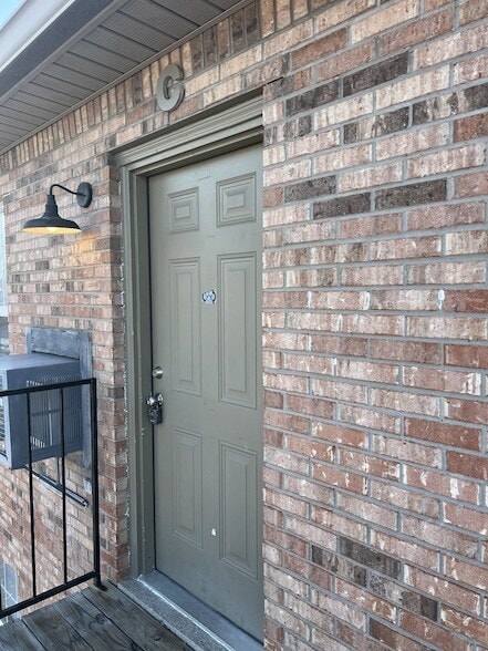 Building Photo - 132 Ballygar St