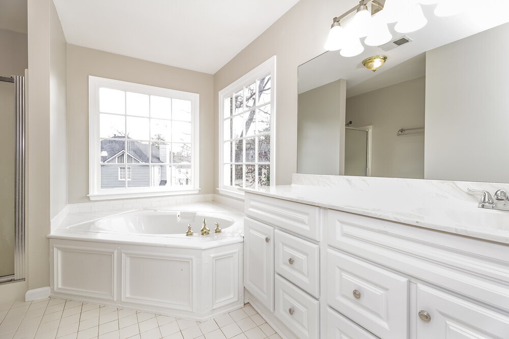 Building Photo - 2308 October Ct