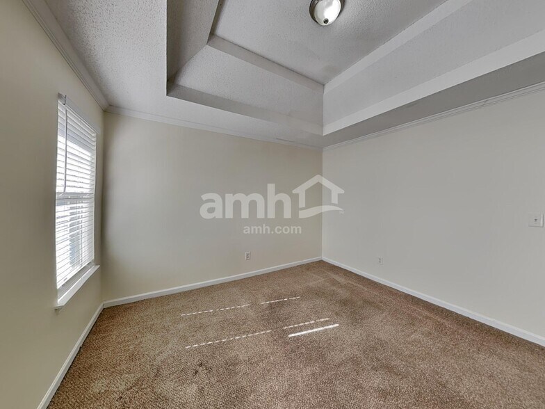 Building Photo - 3232 Spring Mesa Dr SW