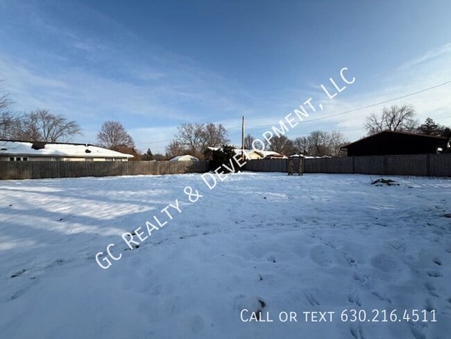 Building Photo - 838 Whitlock Ave