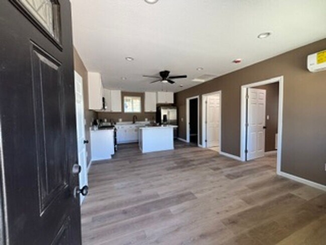 Building Photo - Charming Bear Valley Springs Home With A View!