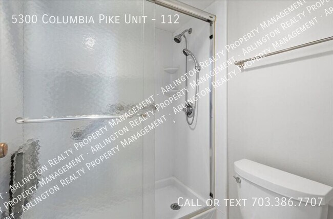 Building Photo - 5300 Columbia Pike