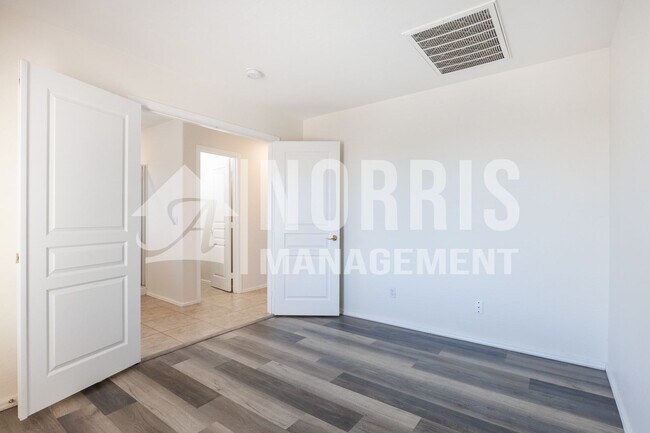 Building Photo - Beautiful Two Story Home Available Now!