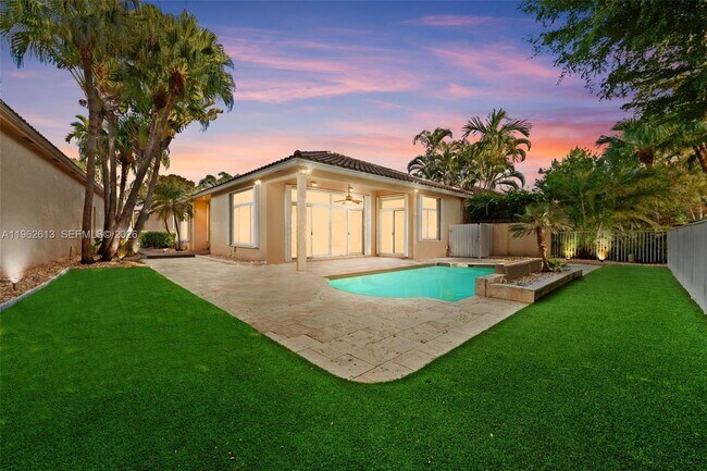 Building Photo - 2497 Bay Isle Dr