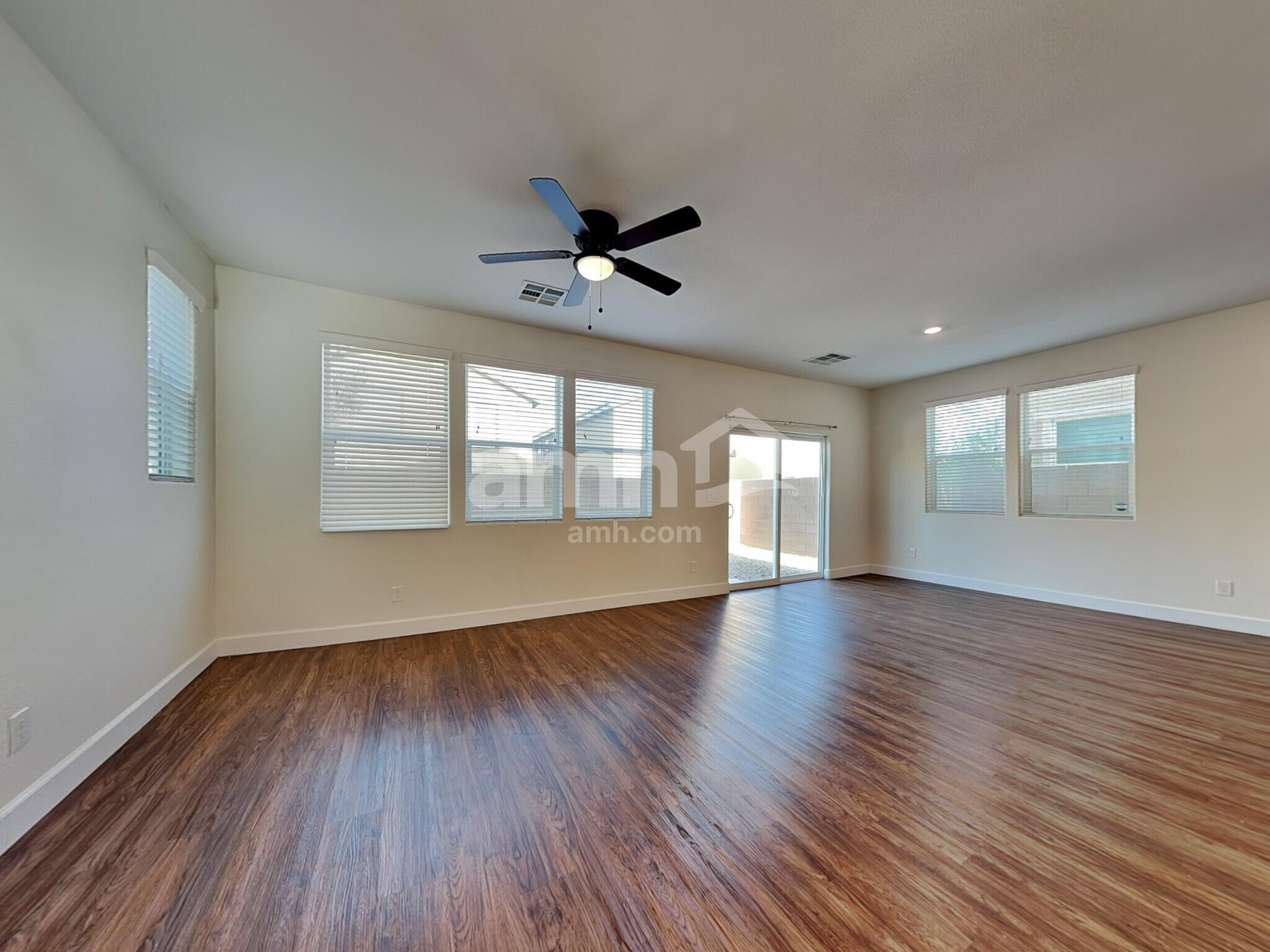 Building Photo - 6106 W Haleh Ave