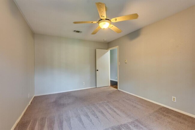 Building Photo - 8117 West Ct