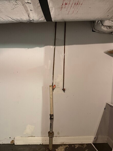 Building Photo - 317 Melvin Jones Dr