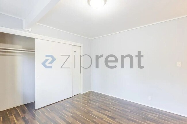 Building Photo - 709 Adeline Pl