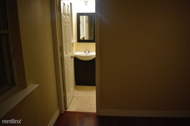 Building Photo - 3 br, 2 bath House - 2507 Skylark Drive