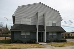 Building Photo - Hampton Place Apartments