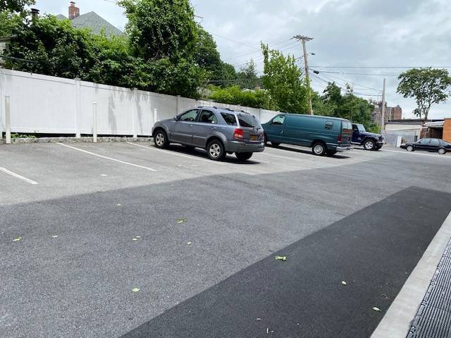 Building Photo - 244 Halstead Ave