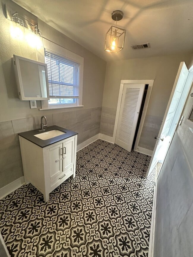 Building Photo - Cozy 3 bedroom 2 bath in Temple Tx.