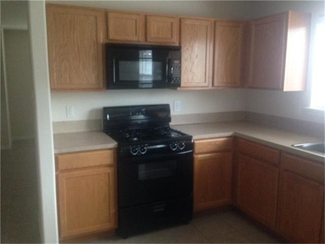 Building Photo - 18303 Barkers Green Way