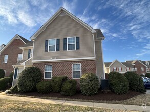 Building Photo - 218 Fireweed Ct