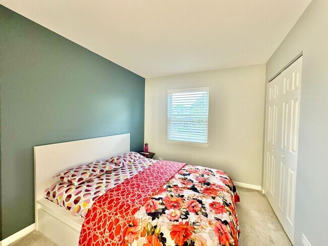 Building Photo - 1384 Marble Hill Dr
