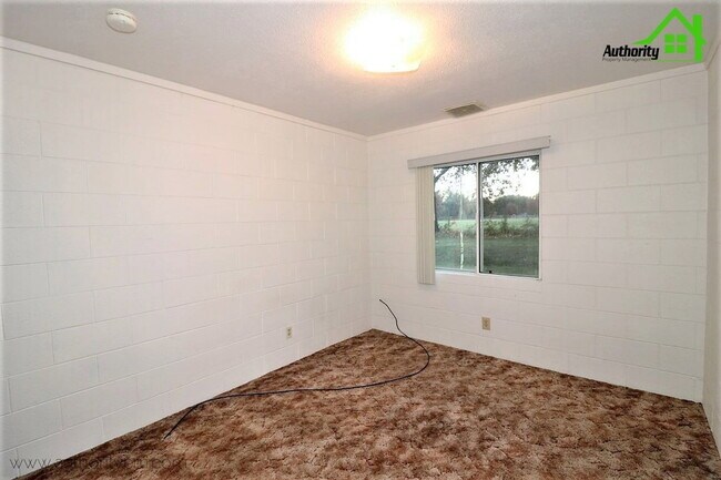 Building Photo - 6183 Verde Vale Ct
