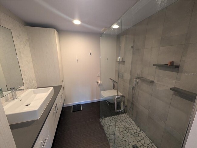 Building Photo - 140 N Briggs Ave