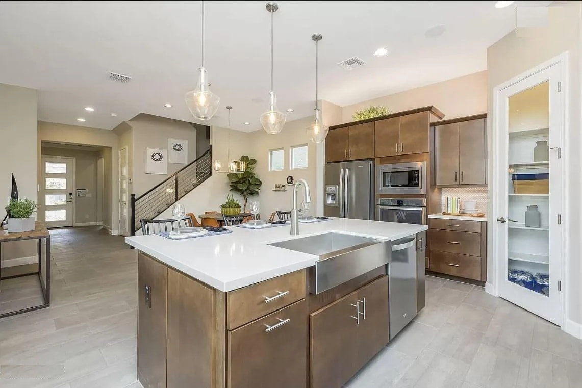 Building Photo - 1154 S Tumbleweed Ln