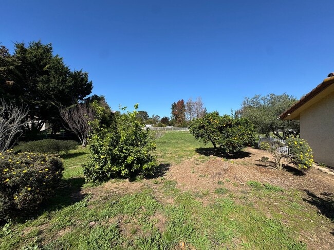 Building Photo - 3-Bedroom Home on Spacious Property in a Great Nipomo Location