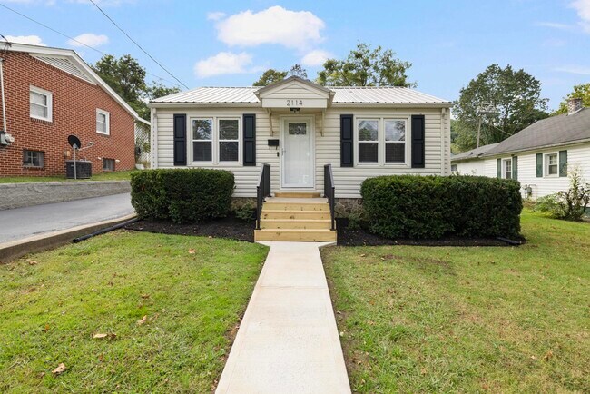 Primary Photo - 2114 Broad St