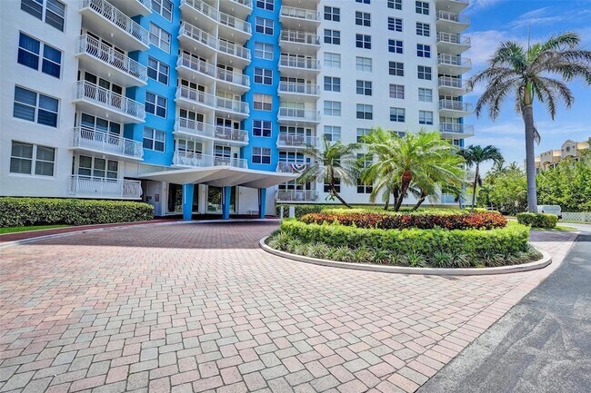 Building Photo - 301 N Ocean Blvd