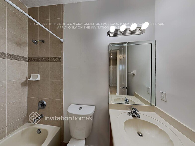 Building Photo - 6401 SW 162nd Ct