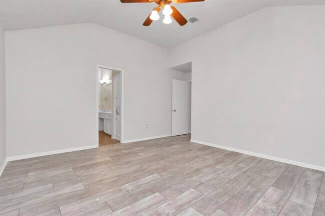 Building Photo - 1102 Comstock Springs Dr