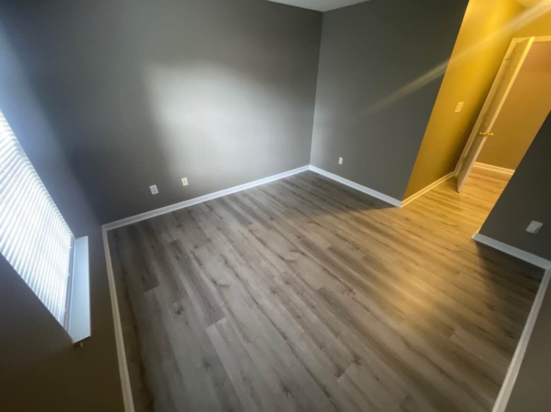 Building Photo - Room in Townhome on Petrea Ln