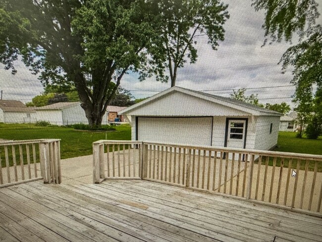 Building Photo - 1521 Patton Ave