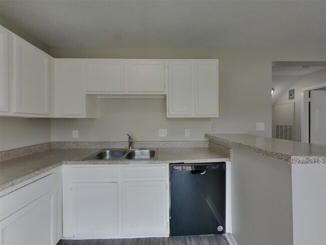 Building Photo - 3210 Kelling St