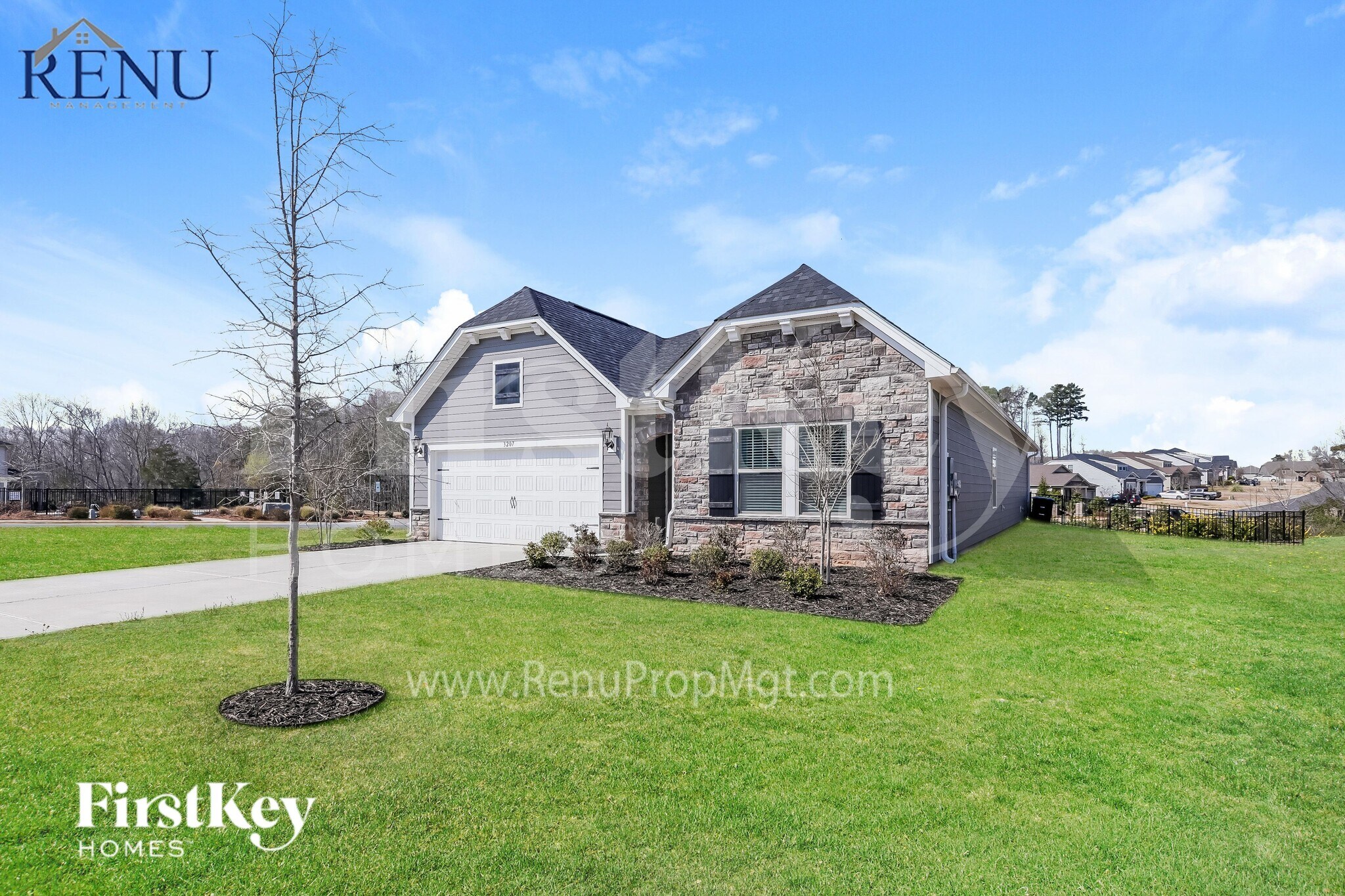 Building Photo - 3207 Elmwood Dr