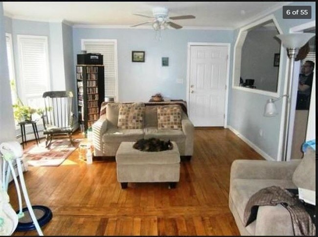 Building Photo - 119 River St