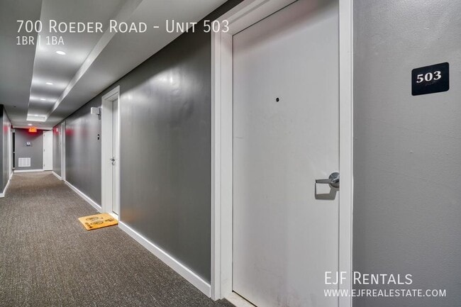 Building Photo - 700 Roeder Rd