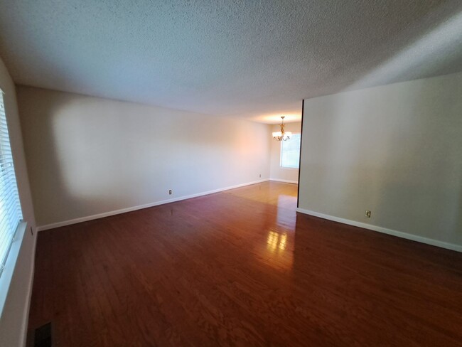 Building Photo - Living Large in North Vacaville - Rent inc...