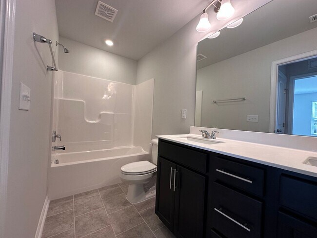 Building Photo - 3bd/2.5ba Townhome for rent @ Triple Crown in Durham