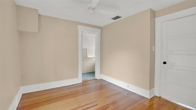 Building Photo - 341 Hillman Ave