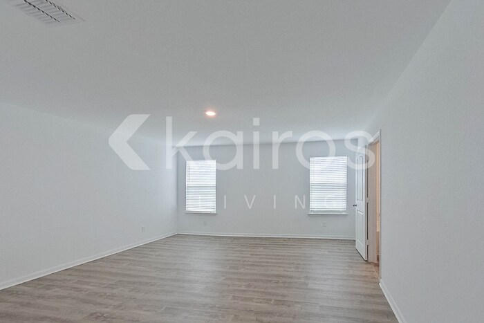 Building Photo - 962 Shady Brk