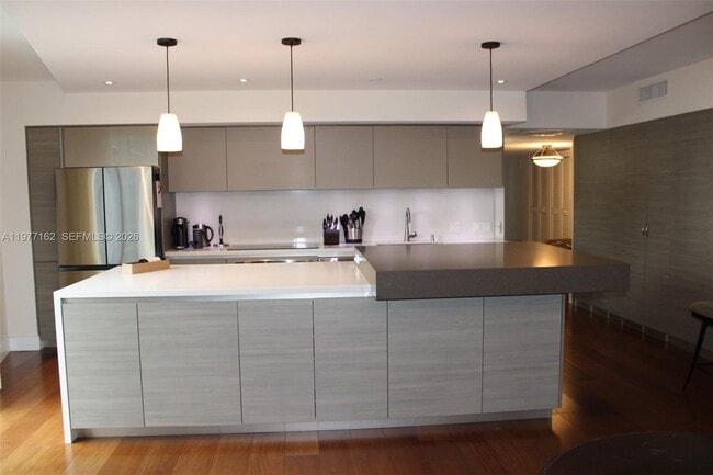 Building Photo - 31 SE 6th St