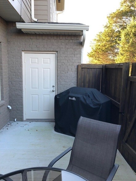 Building Photo - 3107 Blue Sky Dr