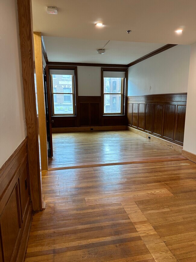 Building Photo - The National