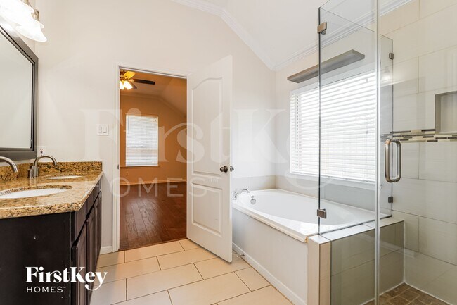 Building Photo - 21735 Orange Maple Ct