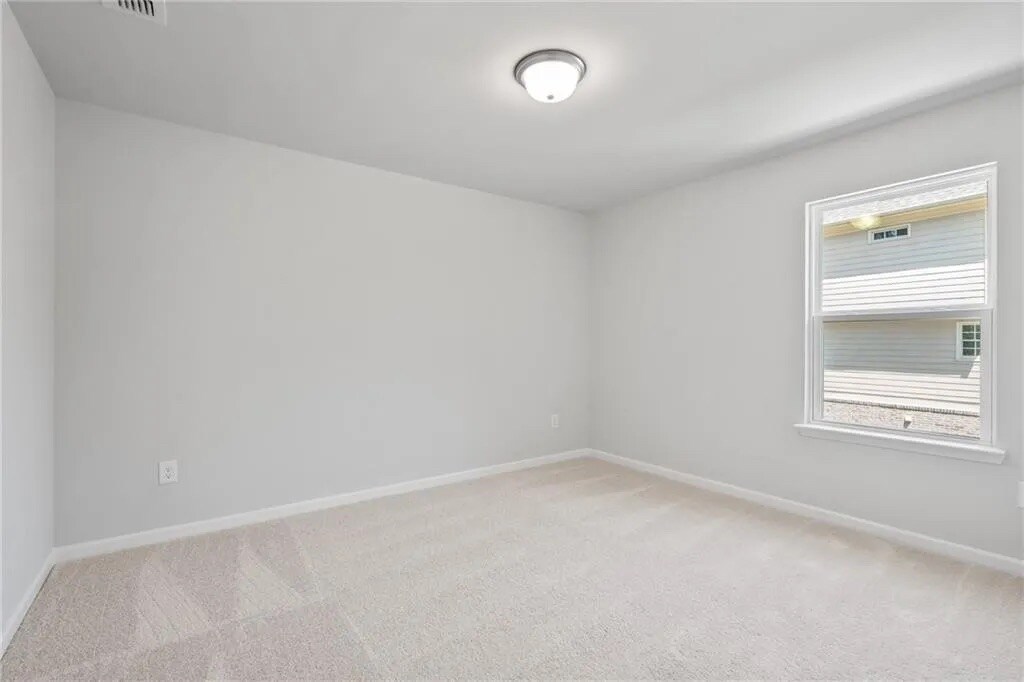 Building Photo - Room in House on Riverwood Dr