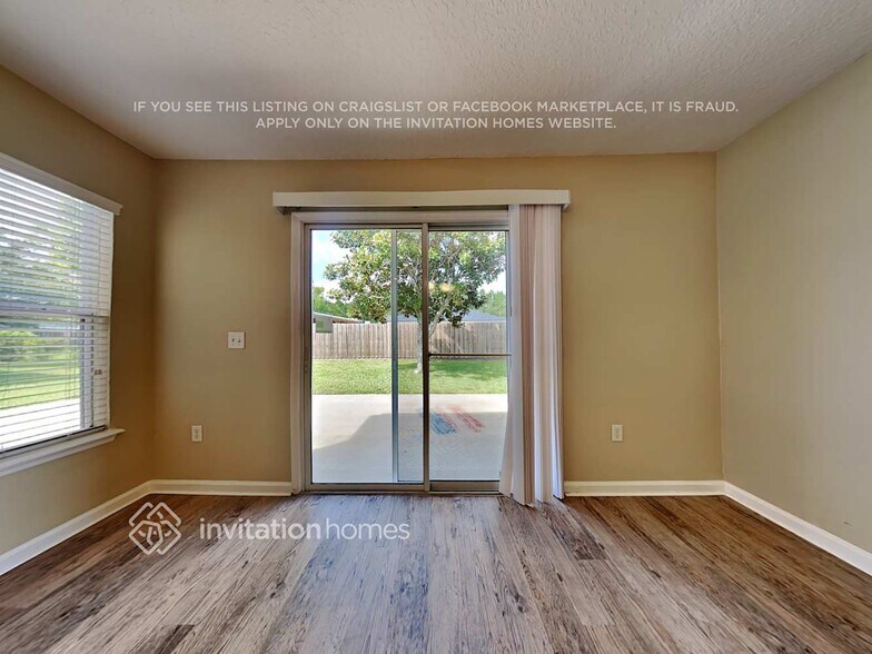 Building Photo - 2234 Justin Lake Dr