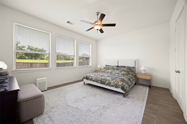 Building Photo - 10722 Hidden Rock Dr