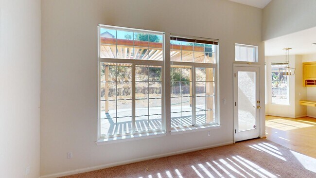 Building Photo - 4700 Hunter Peak Ct